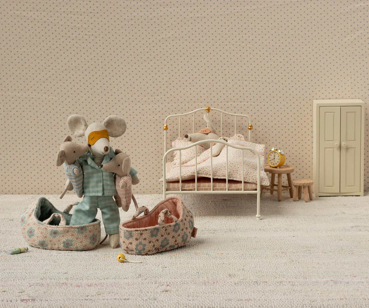 Babymaus in Tragetasche - Rose