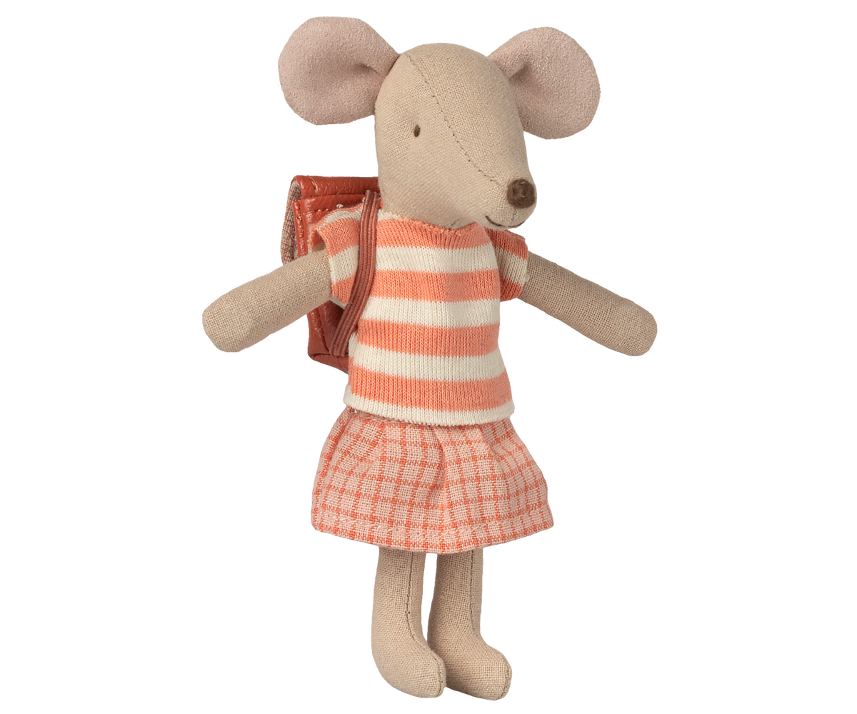 Kleidung und Tasche, Große Schwester Maus