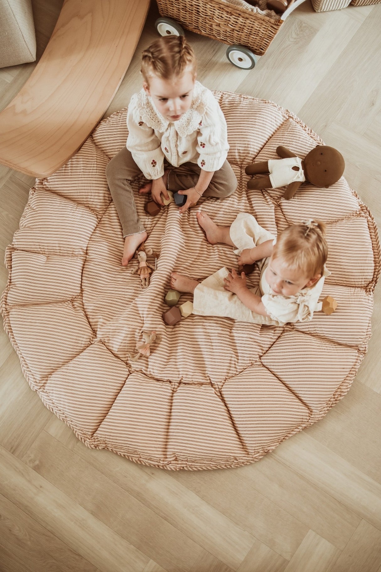 Spielmatte Bloom/ Braun gestreift
