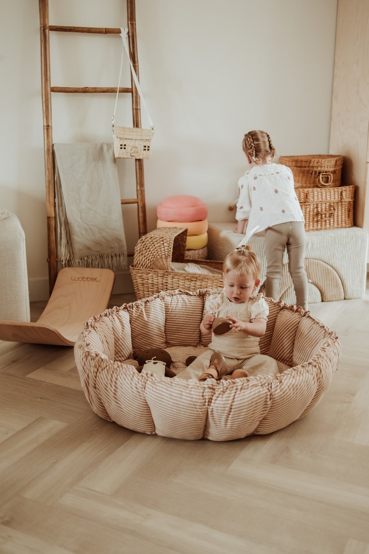 Spielmatte Bloom/ Braun gestreift