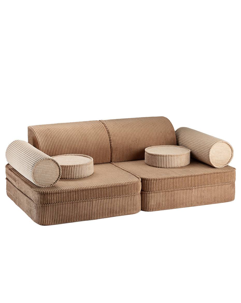Settee Toffee kindersofa aus nachhaltigem Material mit vielseitigen Kissen für Spiel und Entspannung