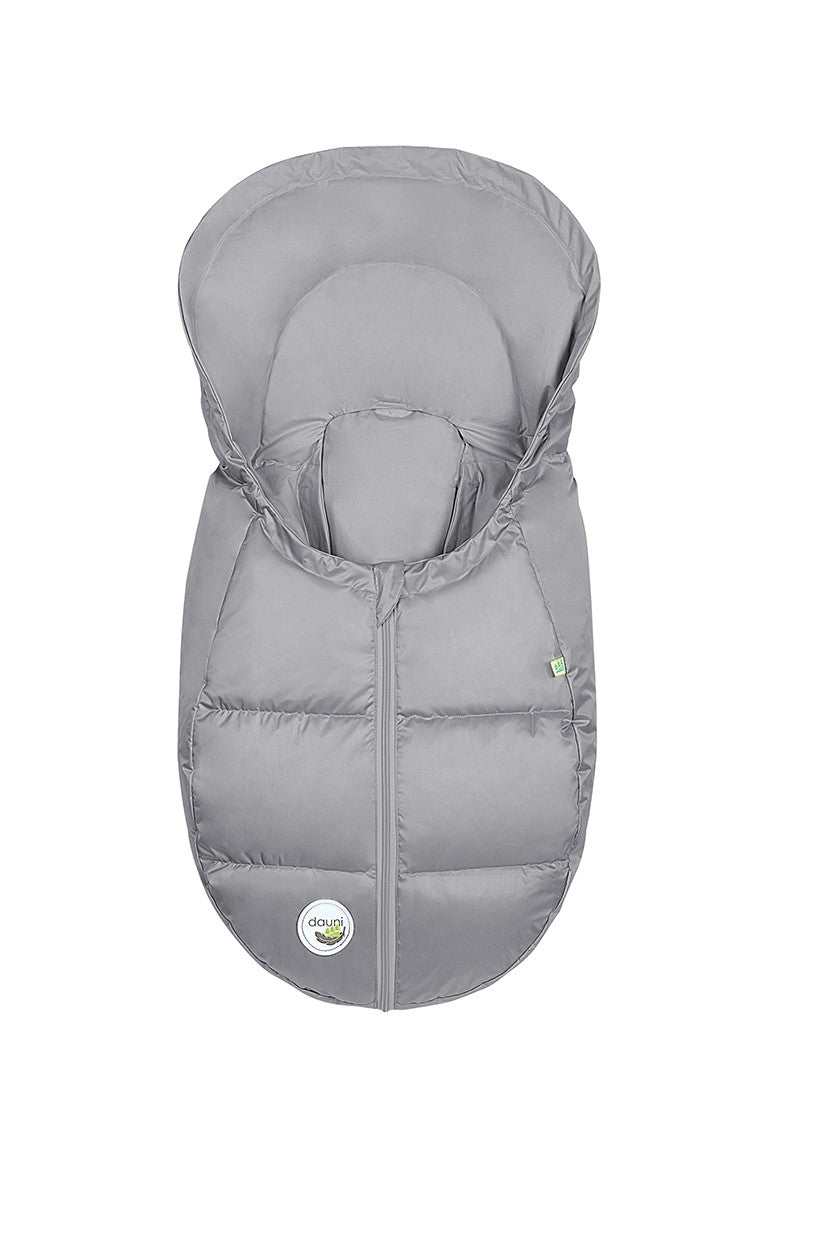 Fußsäckchen BabyNest Dauni classic silber für Neugeborene mit Daunenfüllung und reflektierendem Sicherheitslabel
