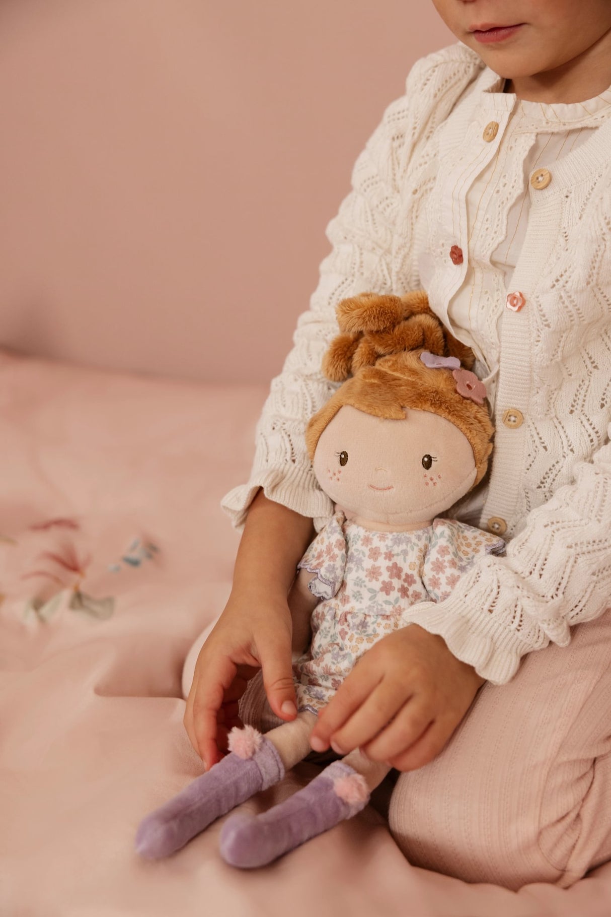 Kuschelpuppe Ava