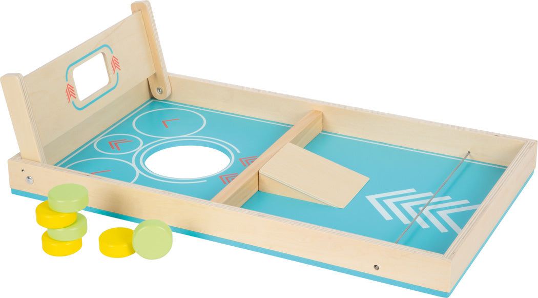 Cornhole und Sling Puck Spiel Active