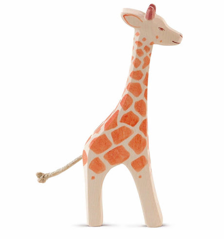 Handbemalte Ostheimer Giraffe groß stehend aus Holzspielzeug, kindgerecht und sicher, 20 cm groß