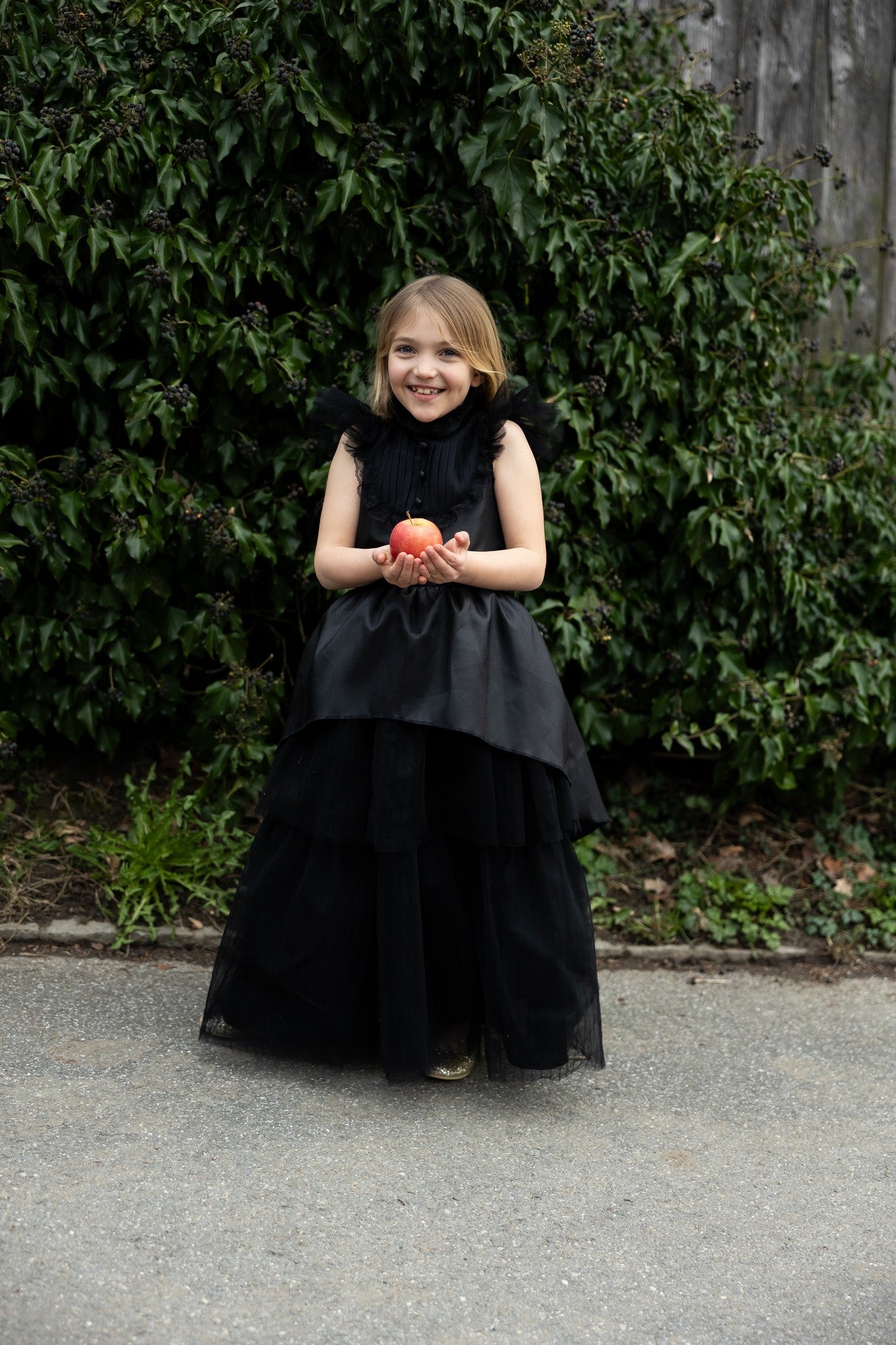 Gothic- Schabernack- Hexenkleid 7-8 Jahre