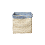 Kleiner handgefertigter quadratischer Raffia Korb mit blauem Rand aus nachhaltigem Material von Rice
