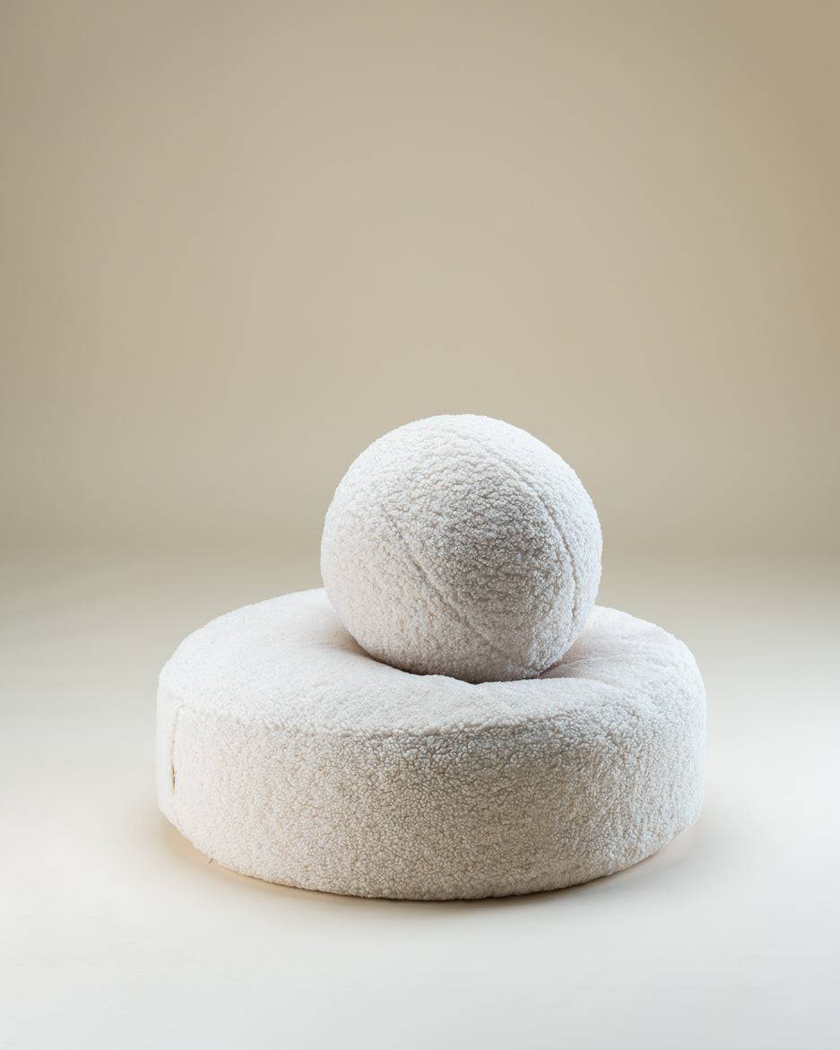 Ottoman/ Cream White