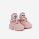 Kings & Rebels Gamuza Rosewood Baby Booties mit Antirutschsohle und praktischem Druckknopfverschluss in veganem Kunstleder