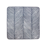 Tragbare Spielmatte Pretty Practical in charcoal grey and black with bio-cotton top layer and water-resistant coating