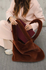 Faux Fur Mom-Bag Kakao