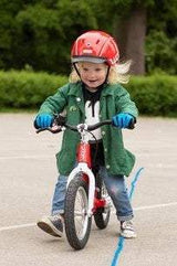 Woom KID'S Helm  - korbmayer. ganz besonders. für kinder.